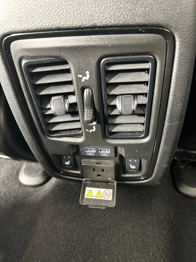 Used 2024 Dodge Durango GT image 18