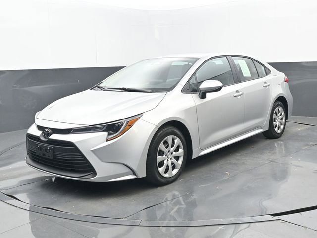 Used 2026 Toyota Corolla LE image 21