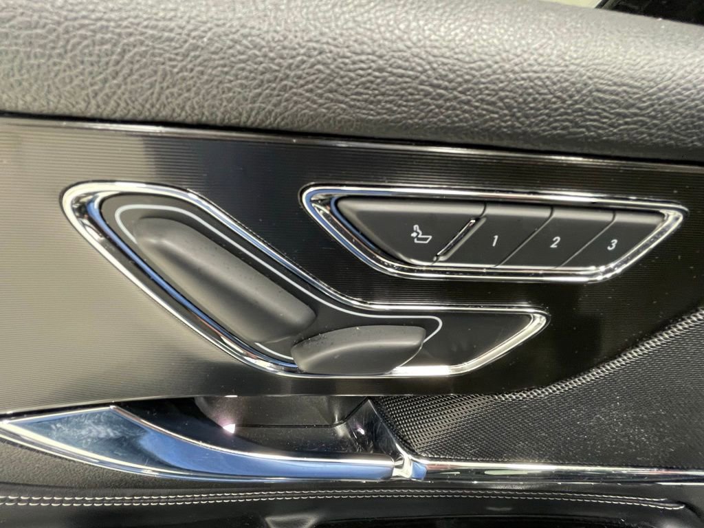 Used 2021 Lincoln Corsair Reserve image 15