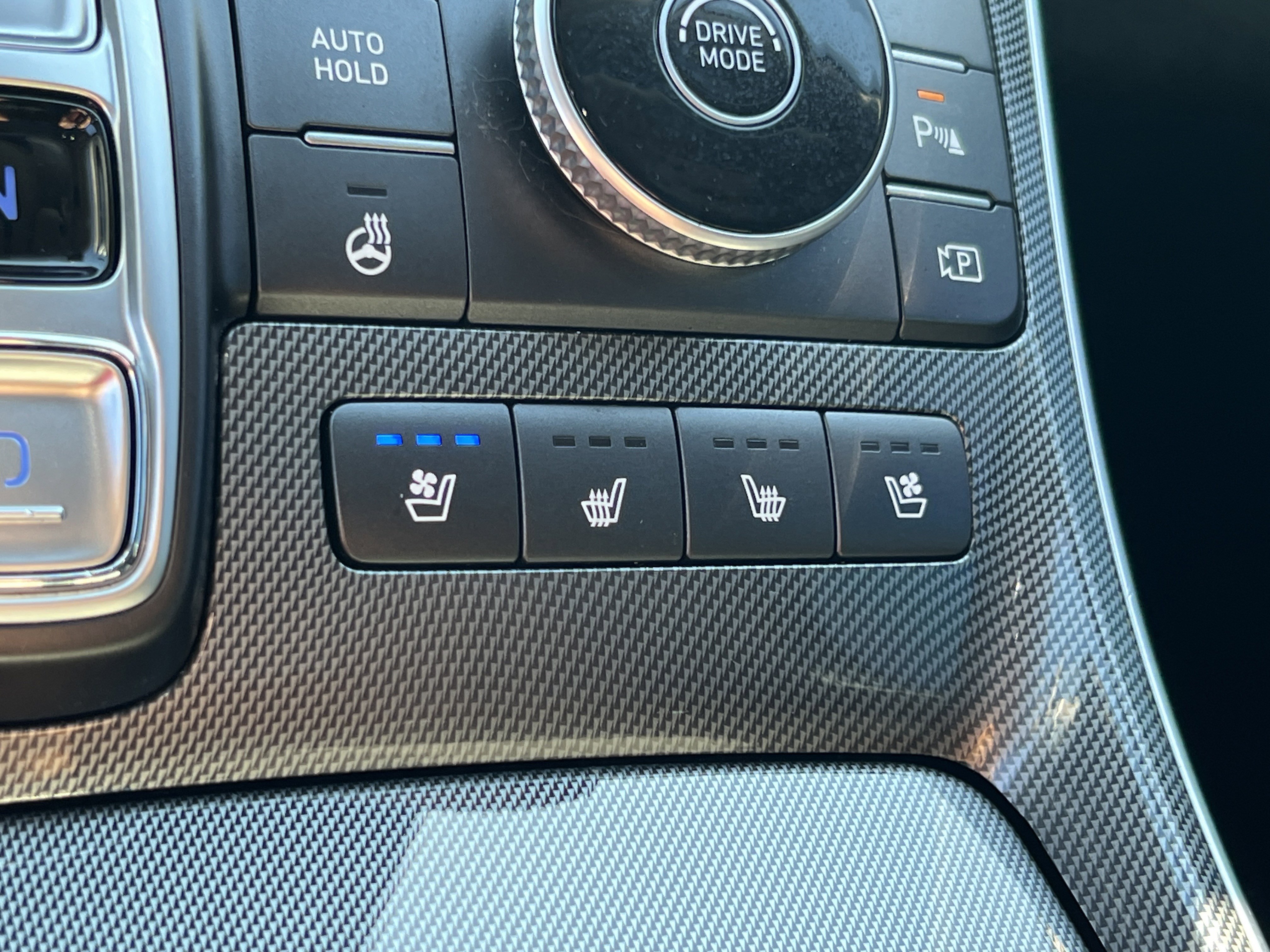 Used 2023 Hyundai Santa Fe Limited image 34