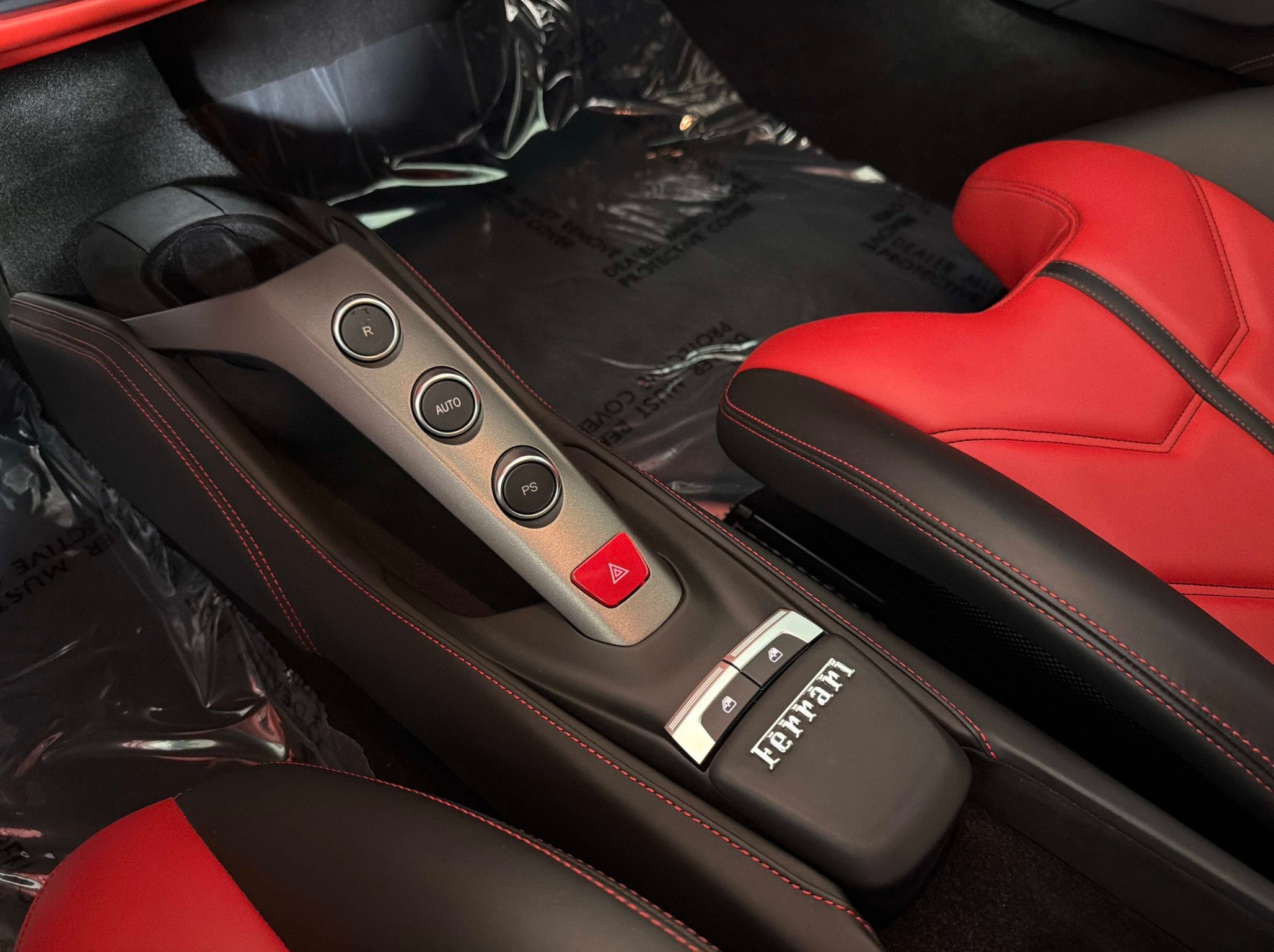 Used 2018 Ferrari 488 GTB RWD image 35