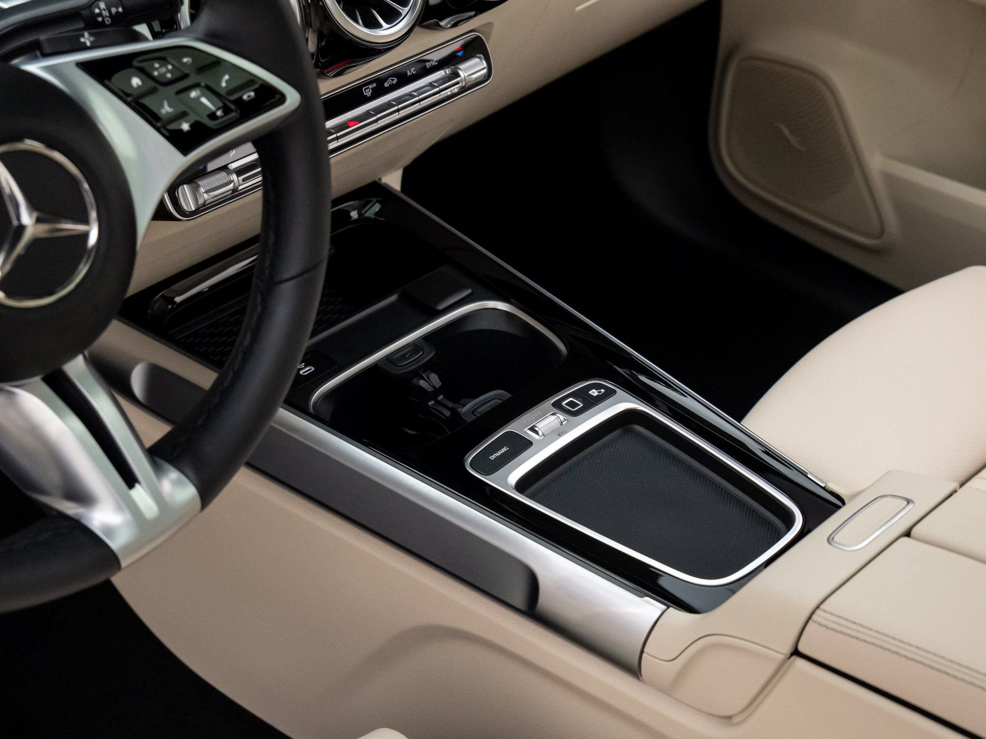 New 2026 Mercedes-Benz GLB 250 4MATIC image 12