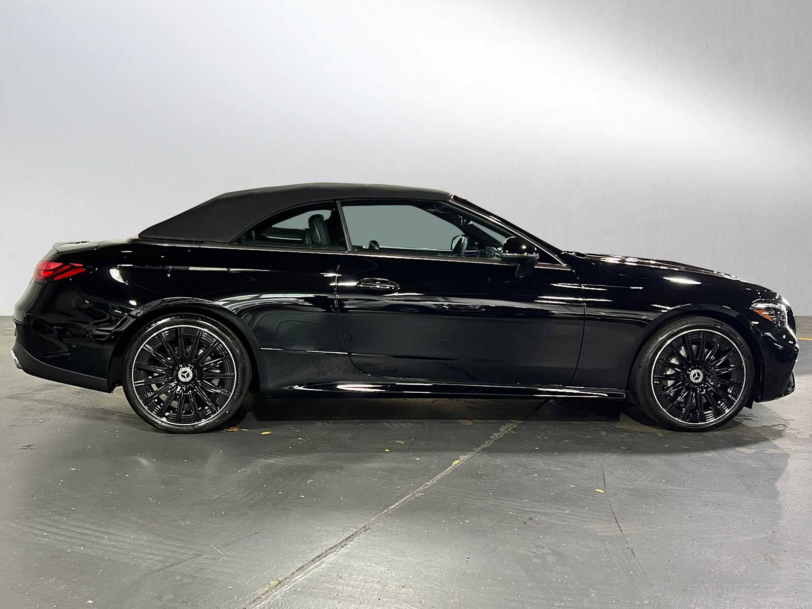 New 2026 Mercedes-Benz CLE 300 4MATIC Cabriolet image 2