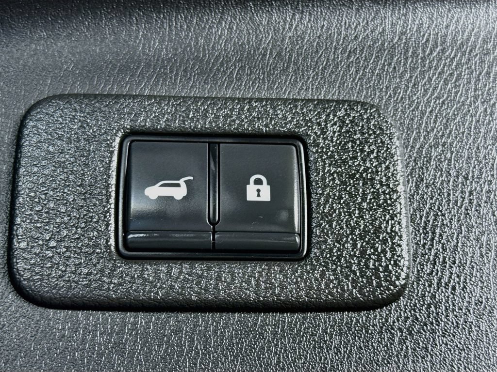Certified 2022 Nissan Armada SL AWD/4WD image 31