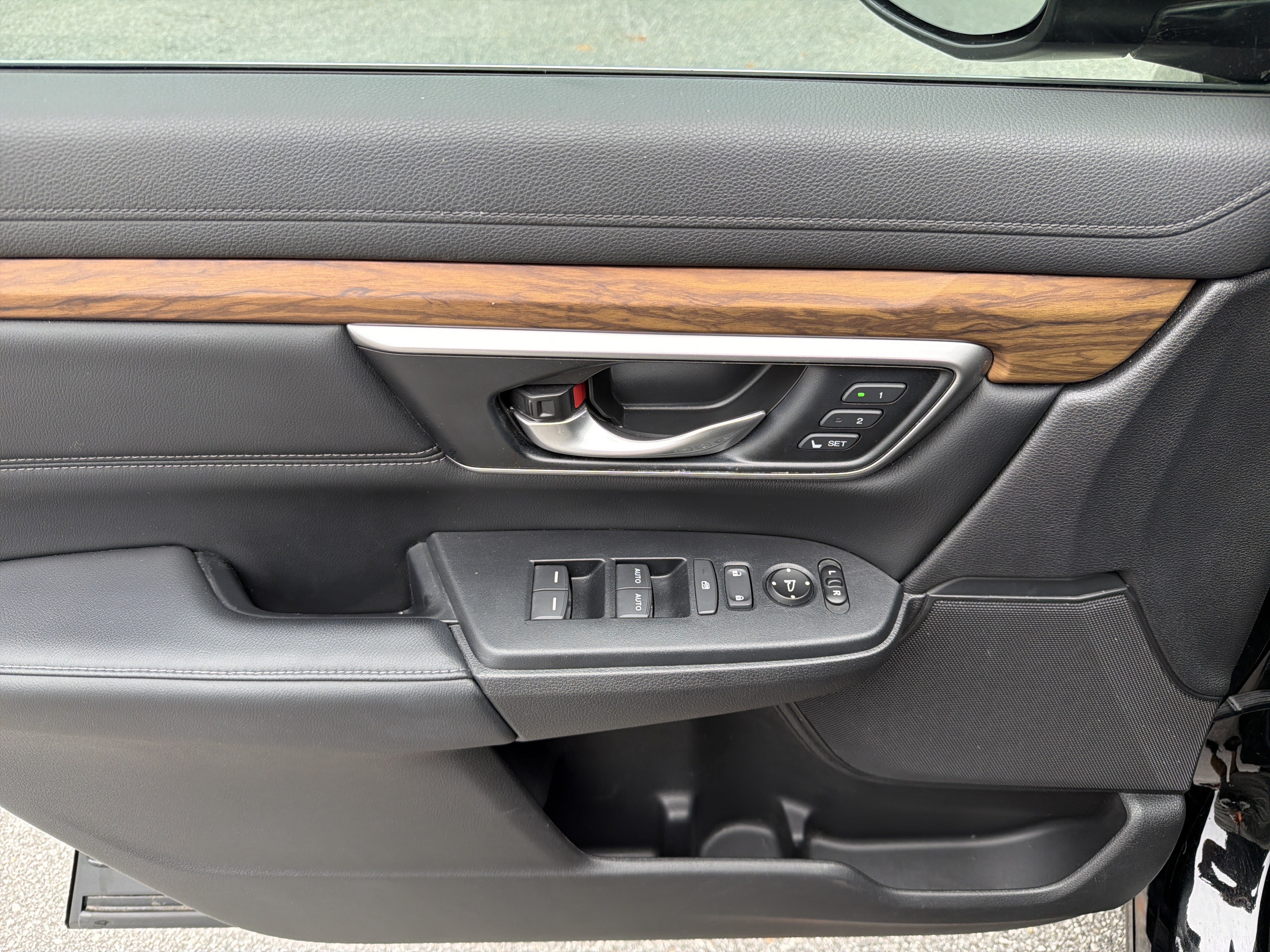 Used 2019 Honda CR-V EX-L image 11
