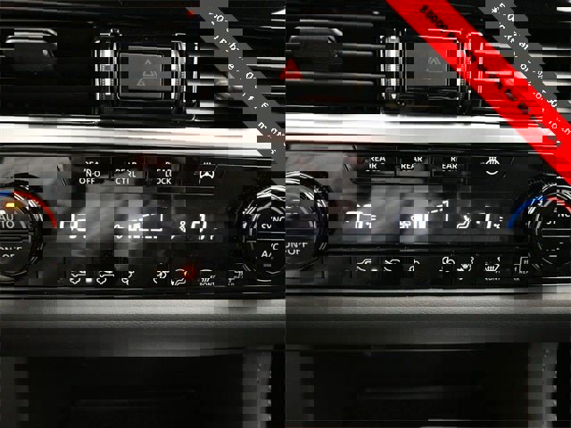 New 2025 Nissan Pathfinder SL image 16