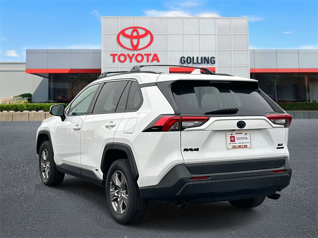 Used 2023 Toyota RAV4 XLE image 4