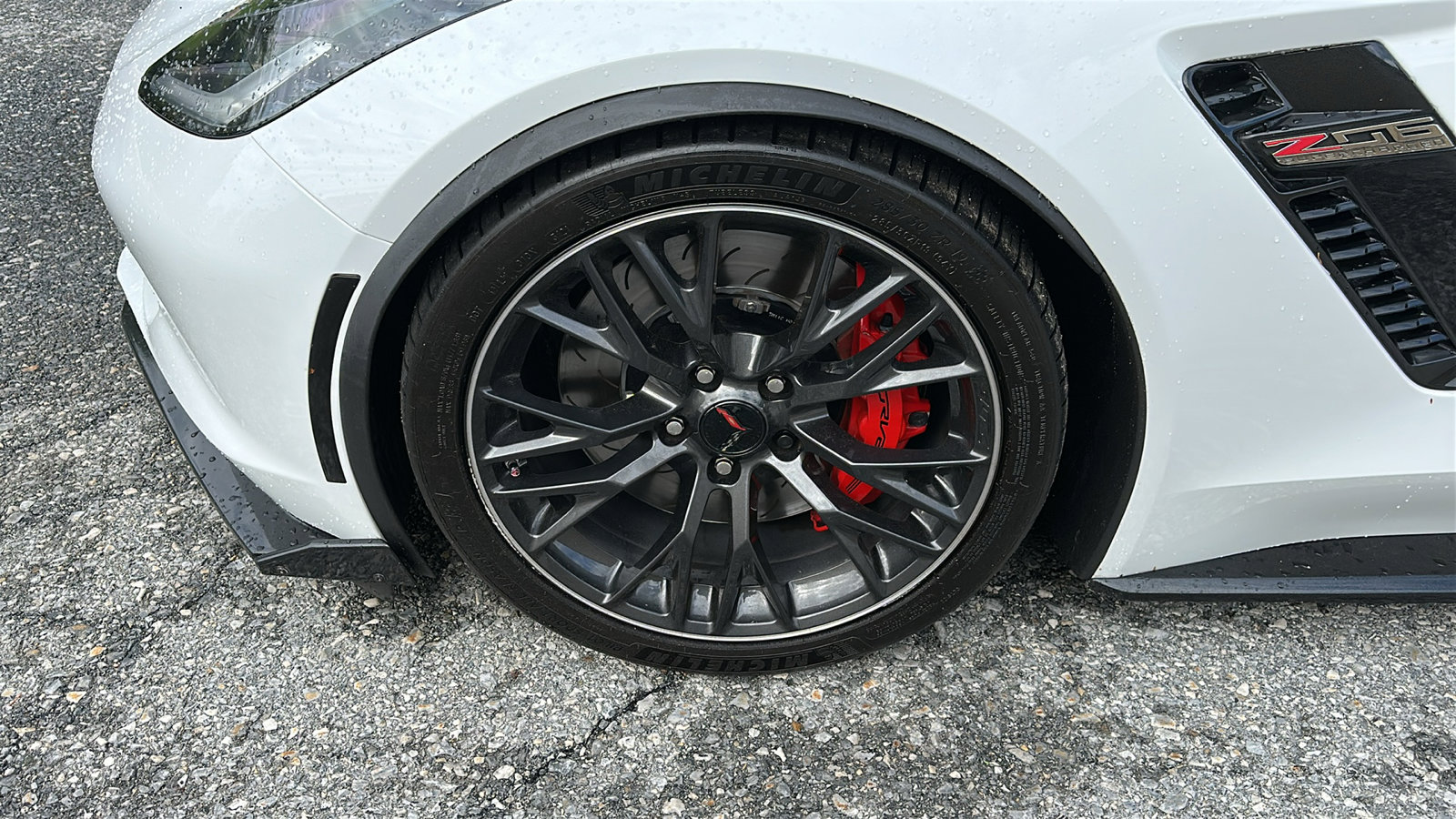 Used 2016 Chevrolet Corvette Z06 w/ 2LZ Preferred Equipment Group RWD image 12