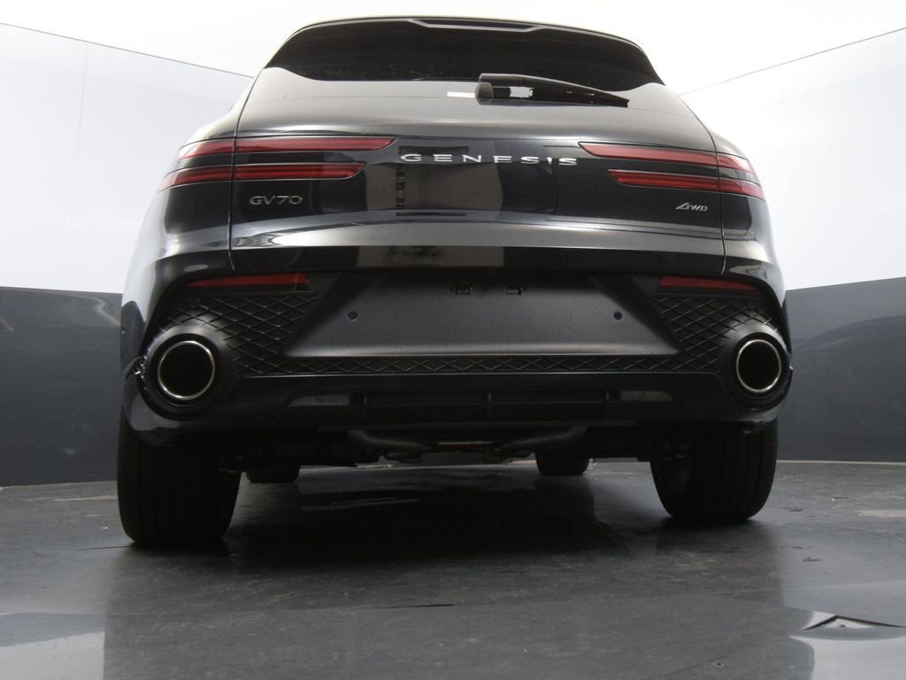 Used 2025 Genesis GV70 2.5T w/ Sport Prestige Package image 40