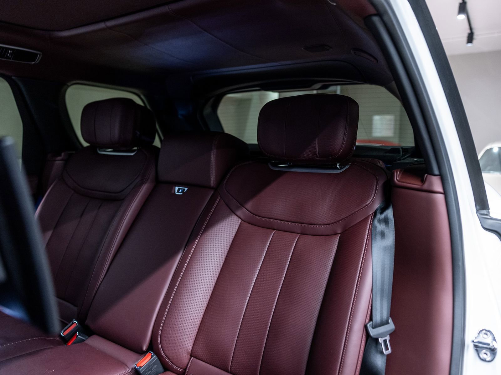 Used 2025 Land Rover Range Rover Autobiography image 27