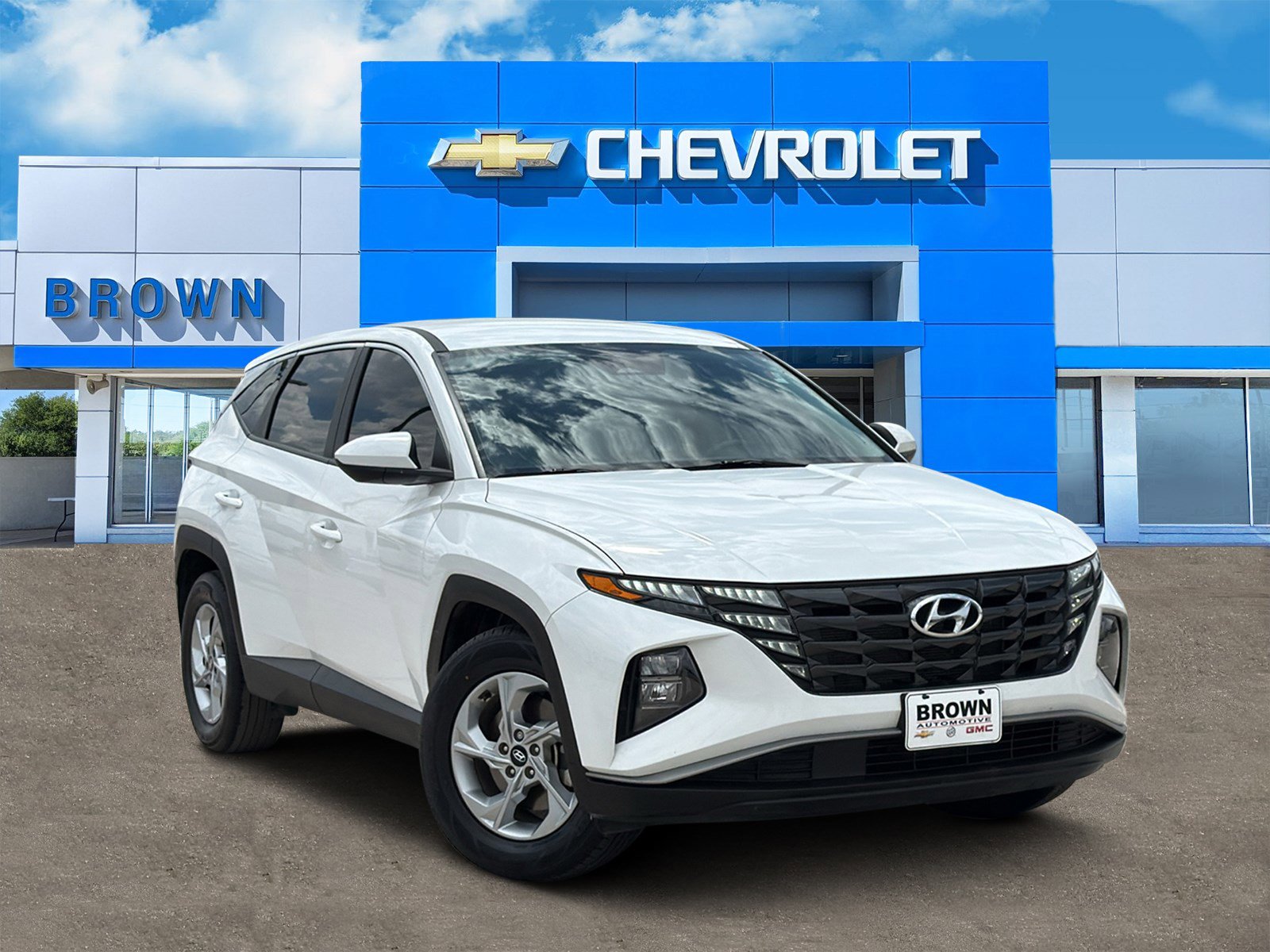 Used 2024 Hyundai Tucson SE image 1
