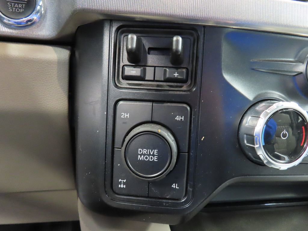 Used 2025 Ford F350 Platinum w/ Platinum Plus Package AWD/4WD image 56