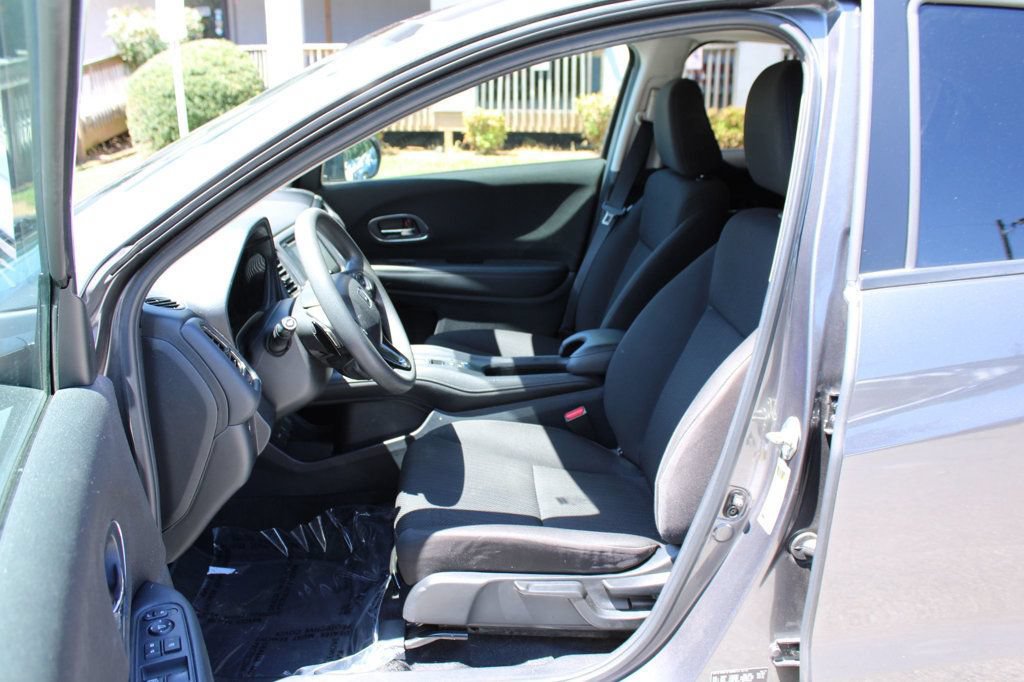 Used 2017 Honda HR-V EX image 13