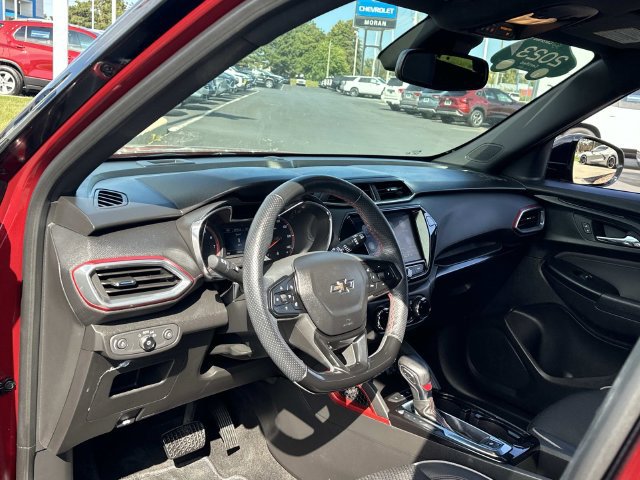 Certified 2023 Chevrolet TrailBlazer RS w/ Convenience Package FWD image 9