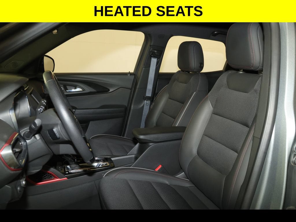 Used 2023 Chevrolet TrailBlazer RS AWD/4WD image 3