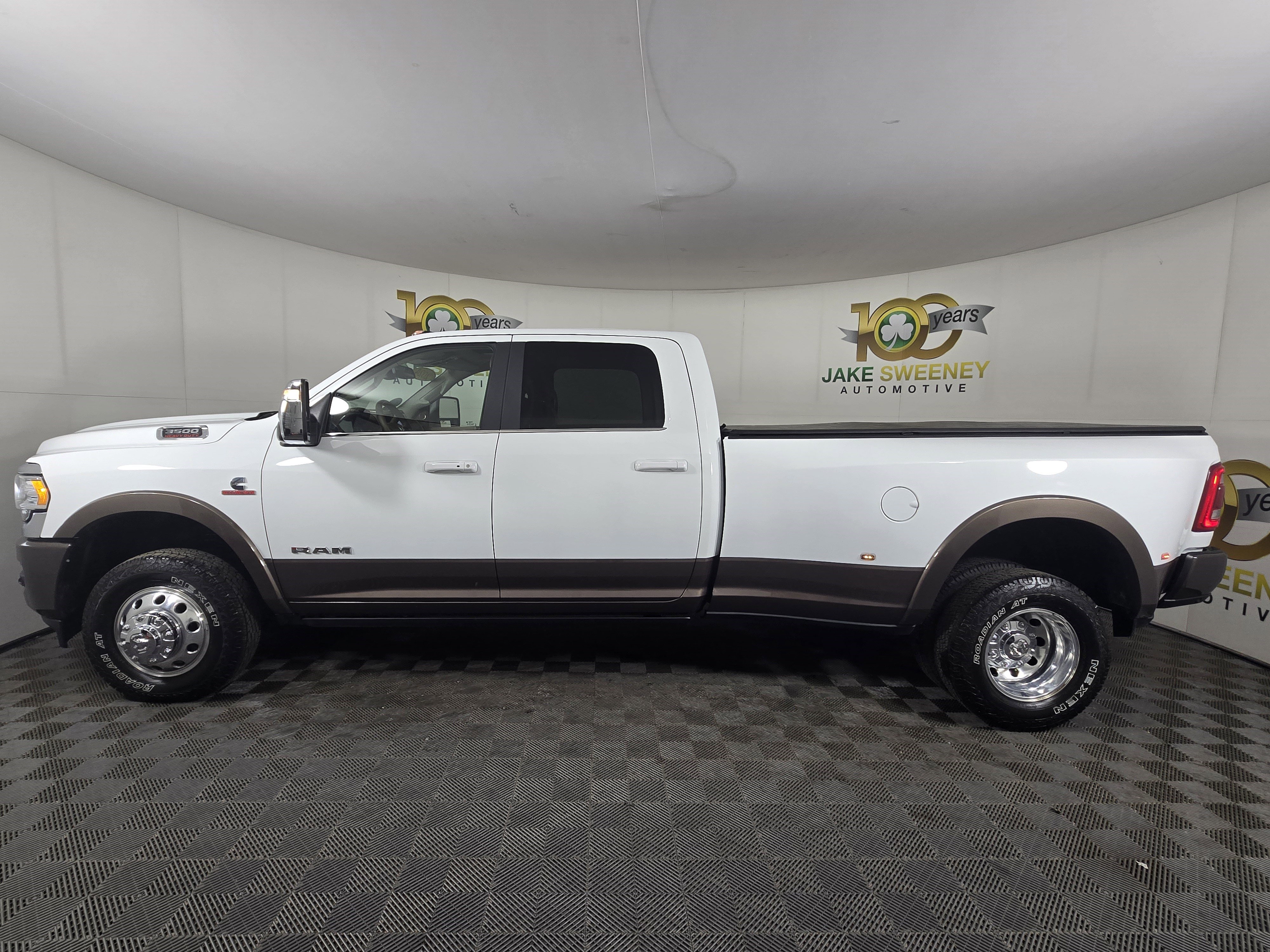 Used 2024 RAM 3500 Limited image 6
