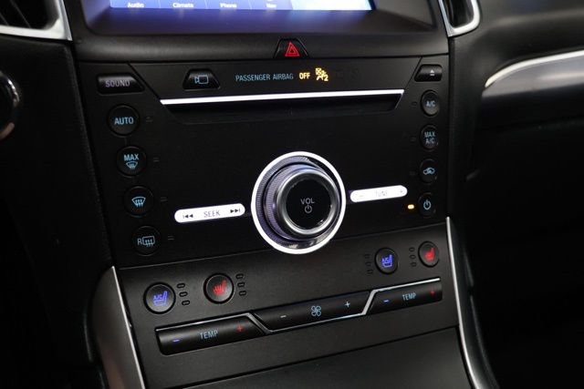 Used 2019 Ford Edge Titanium w/ Equipment Group 301A AWD/4WD image 26