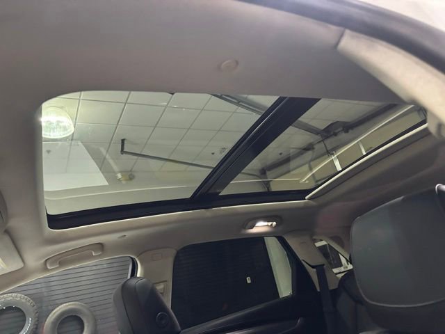 Used 2017 Cadillac XT5 Luxury w/ Driver Awareness Package AWD/4WD image 31