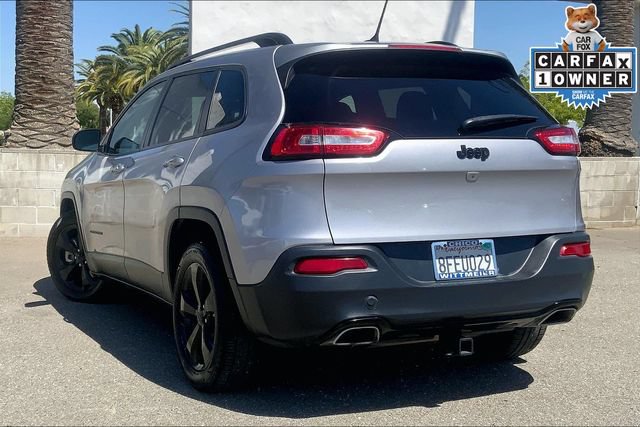 Used 2018 Jeep Cherokee Latitude w/ Altitude Package FWD image 10