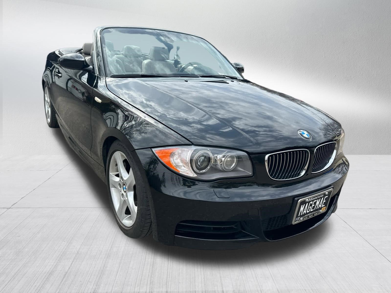 Used 2008 BMW 135i Convertible image 4