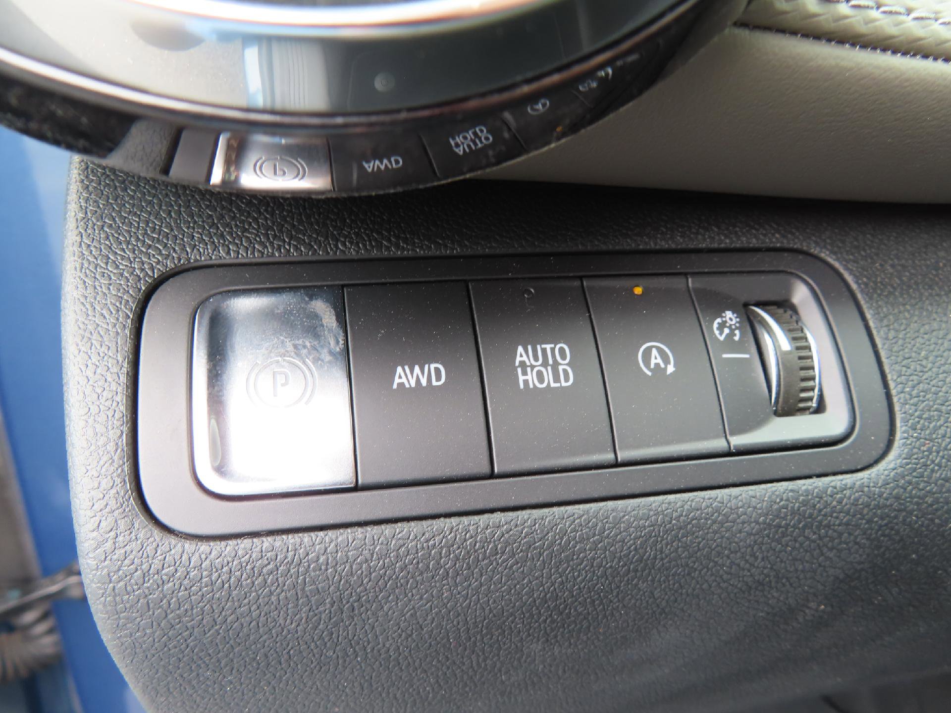 New 2025 Chevrolet Equinox LT w/ Convenience Package II image 34