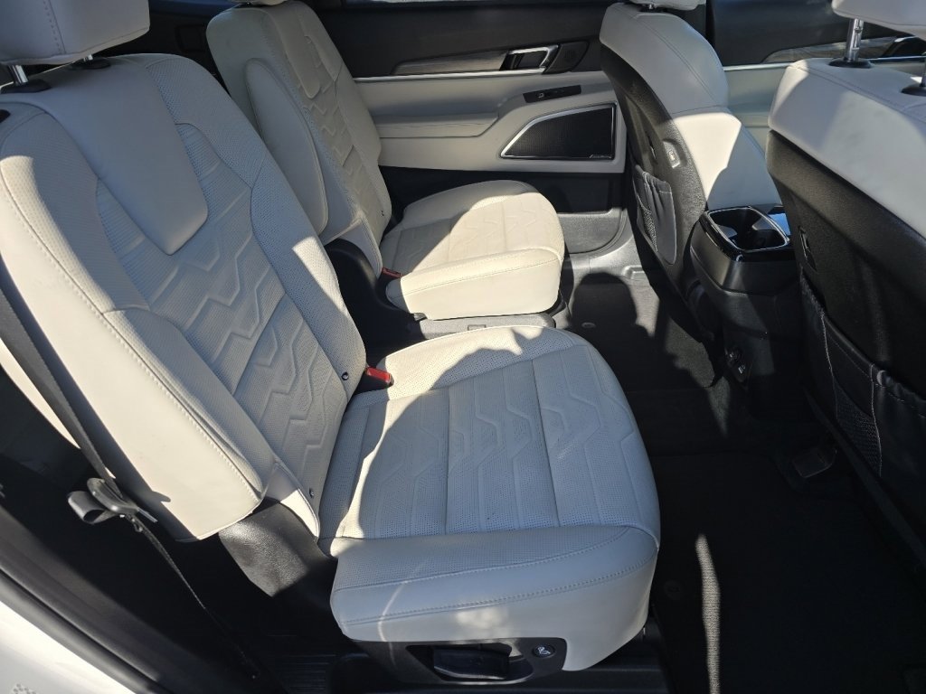 Used 2020 Kia Telluride SX w/ SX Prestige Package image 22