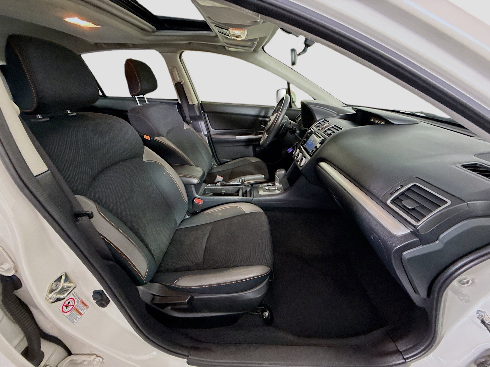 Used 2016 Subaru Crosstrek 2.0i Premium w/ Moonroof Package image 28