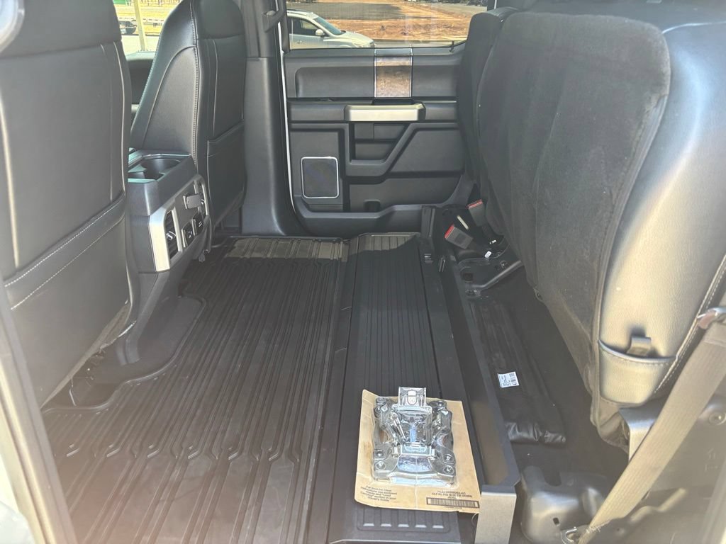 Used 2022 Ford F350 Lariat w/ Black Appearance Package AWD/4WD image 26