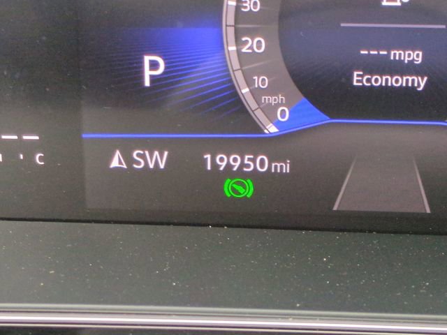 Used 2025 Volkswagen Jetta SE FWD image 32