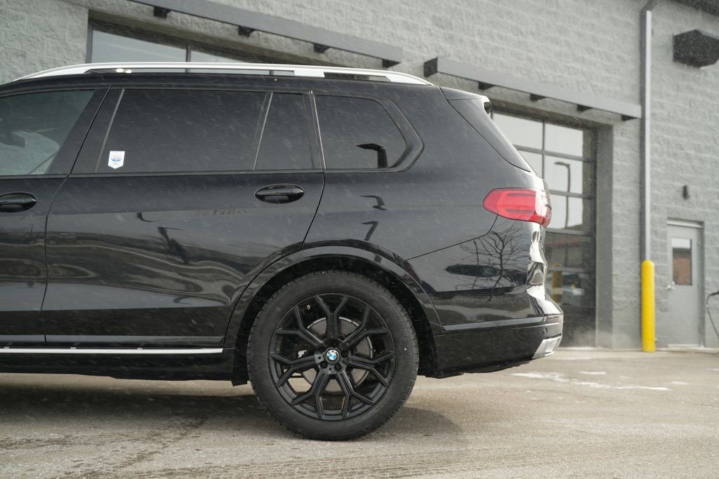 Used 2020 BMW X7 xDrive40i w/ Luxury Seating Package image 18