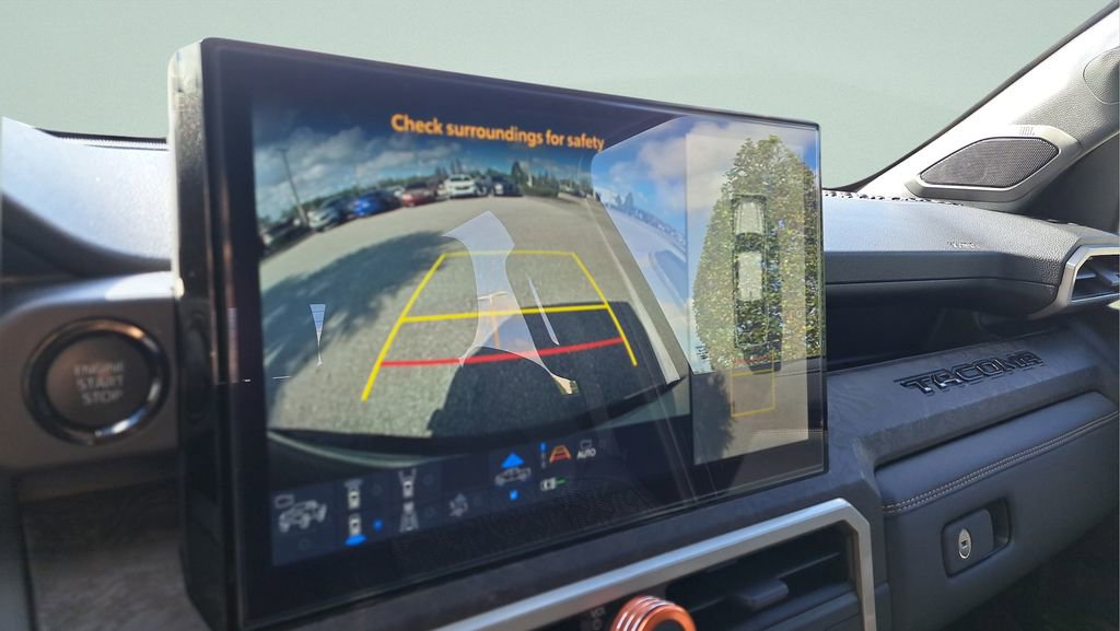 Certified 2025 Toyota Tacoma Limited image 22