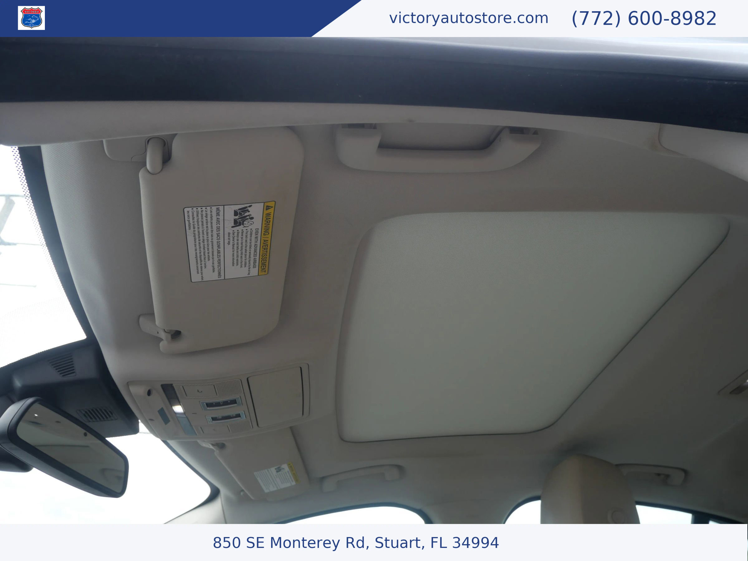 Used 2018 Jaguar XE image 39