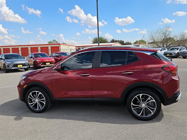 Used 2023 Buick Encore GX Select image 2