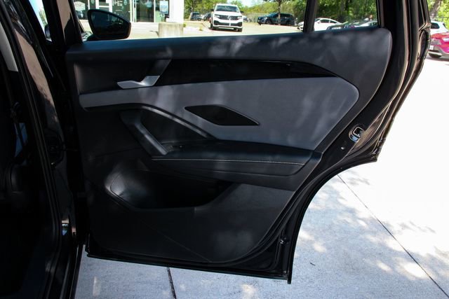 Certified 2025 Volkswagen Tiguan SE image 29