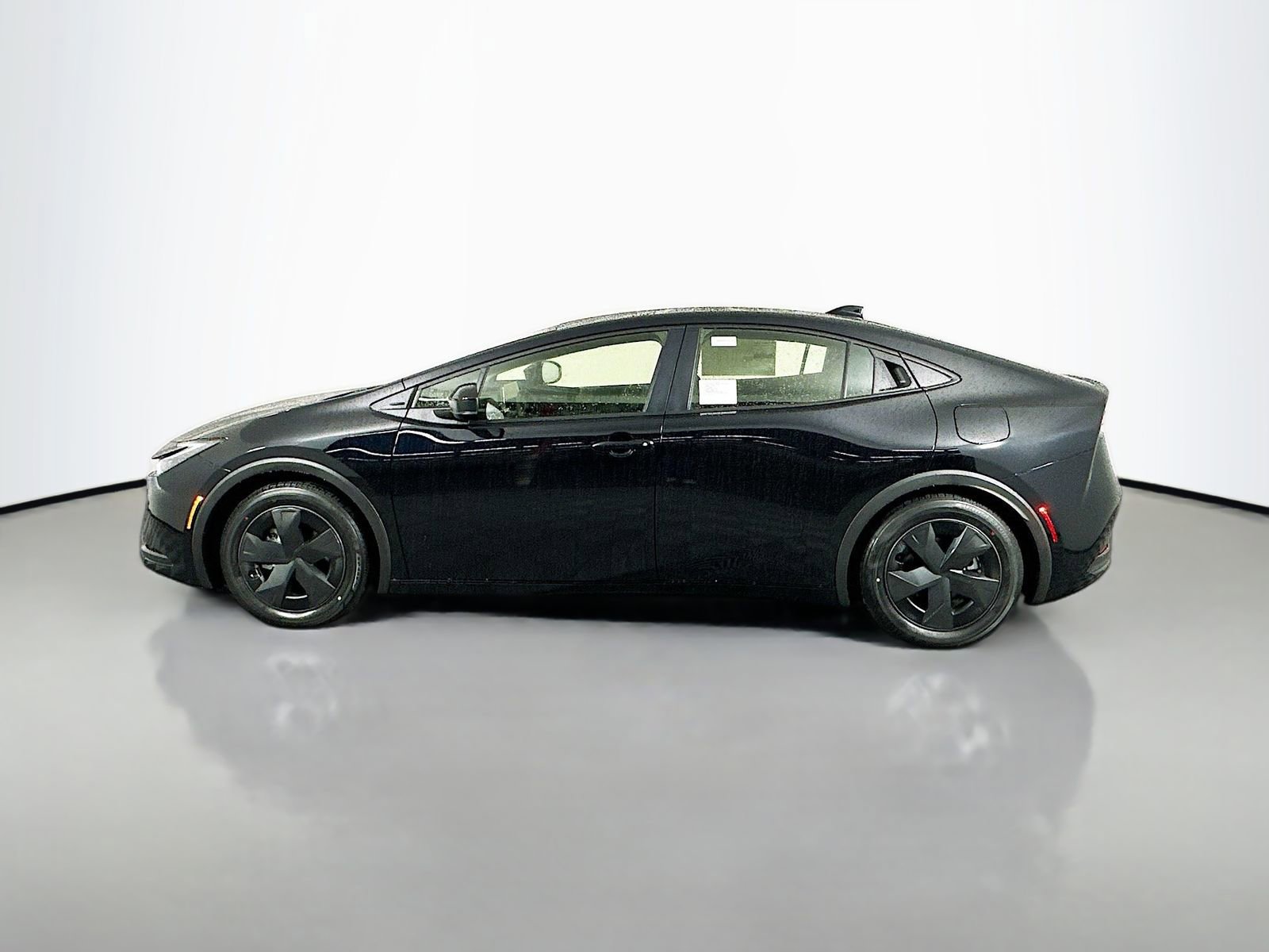 New 2026 Toyota Prius Plug-In Hybrid FWD image 4