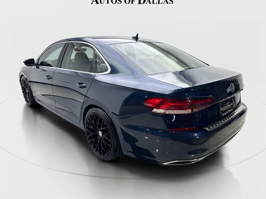 Used 2022 Volkswagen Passat 2.0T SE FWD image 9