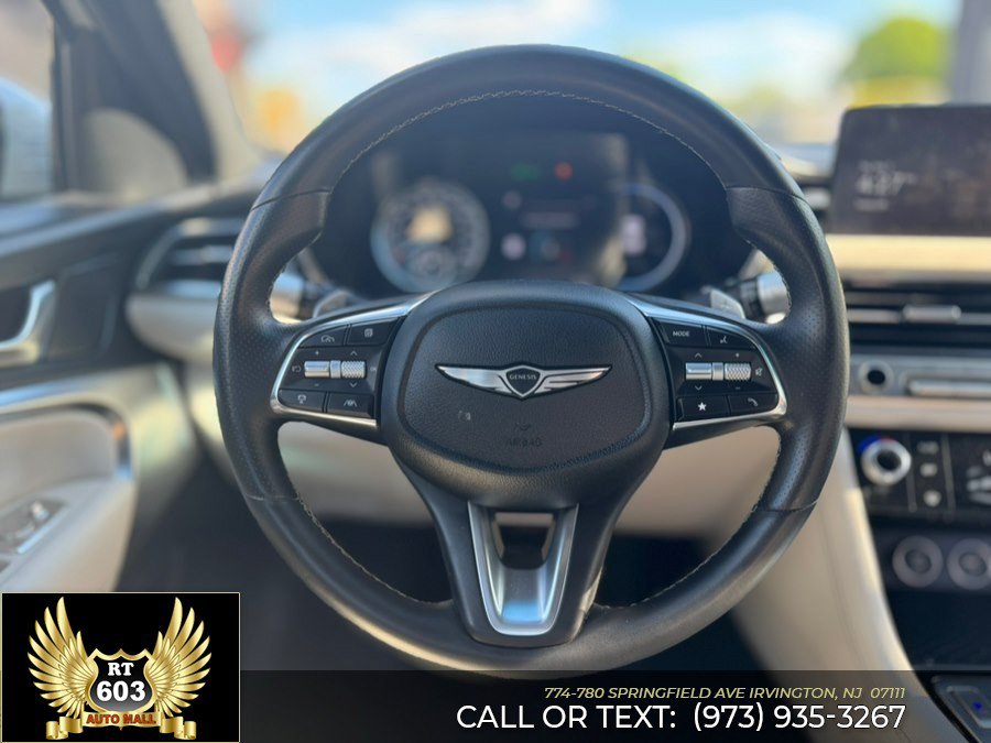 Used 2025 Genesis G70 2.5T AWD/4WD image 11