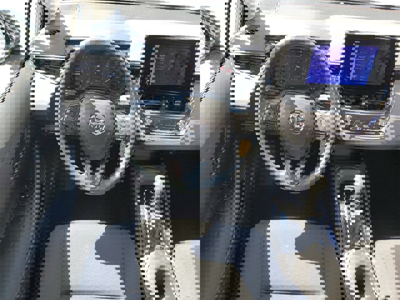 Used 2024 Toyota Corolla LE image 14