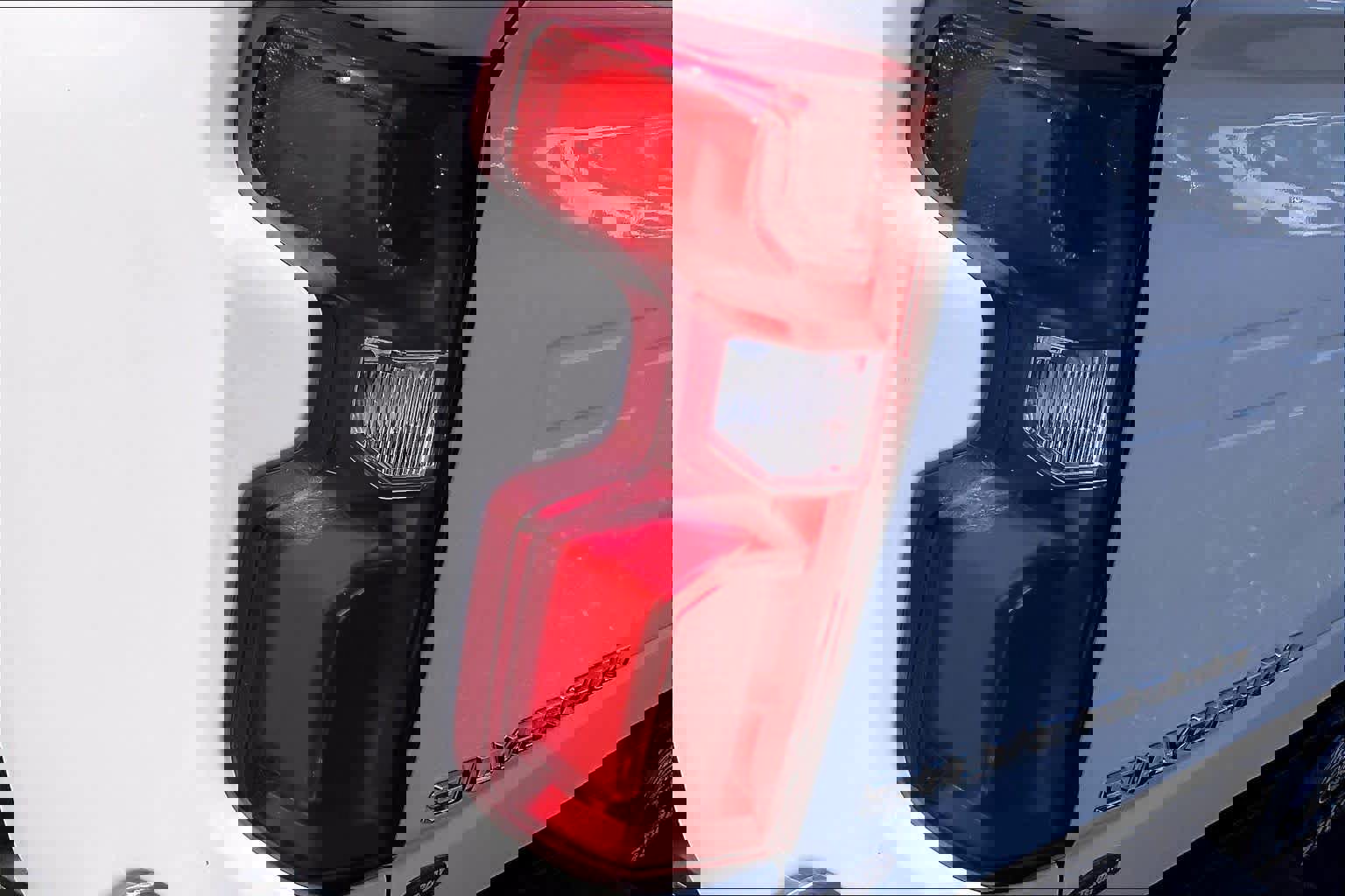 Used 2020 Chevrolet Silverado 2500 LTZ w/ LTZ Premium Package image 27