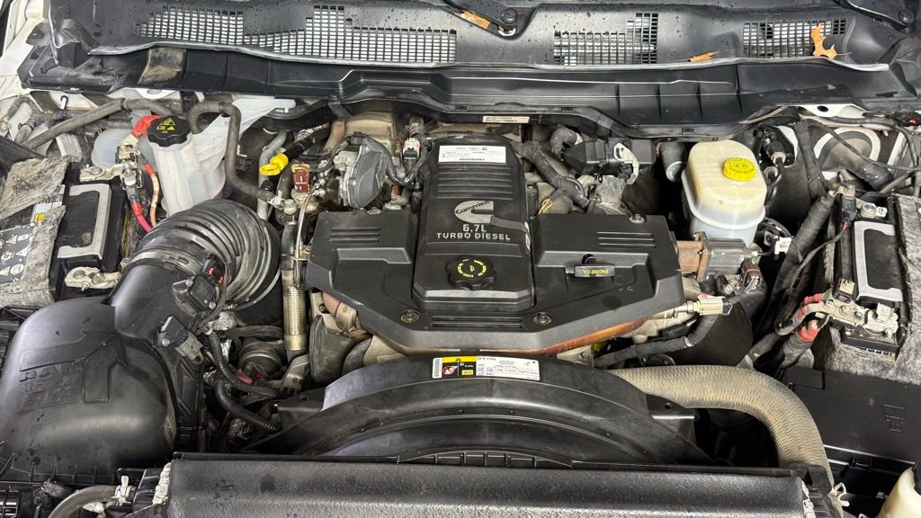 Used 2018 RAM 2500 Laramie w/ Cold Weather Group image 9