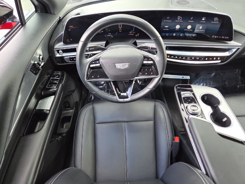 Used 2024 Cadillac Lyriq Tech w/ Driver Assist Package AWD/4WD image 25