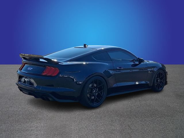 Used 2021 Ford Mustang GT Premium w/ Equipment Group 401A RWD image 4