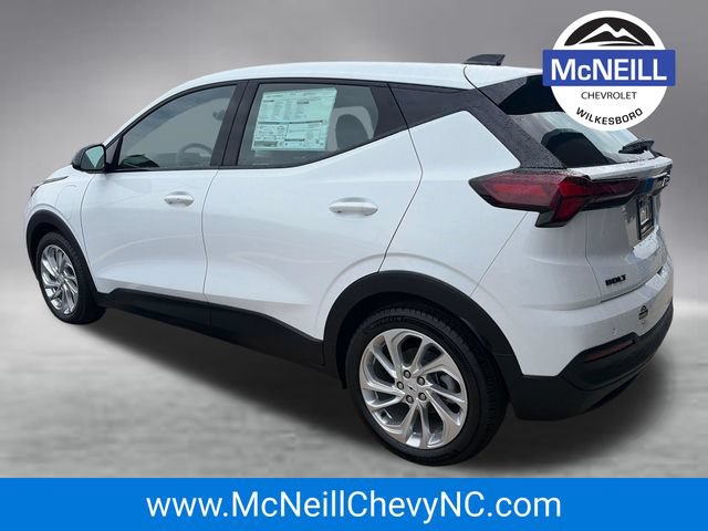 New 2027 Chevrolet Bolt LT w/ Comfort Package FWD image 6