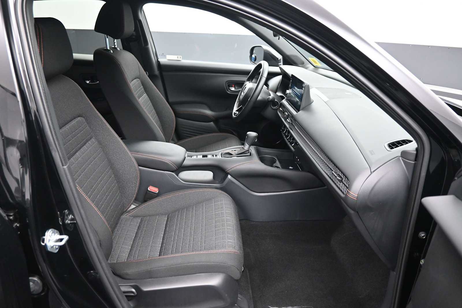 Certified 2027 Honda HR-V Sport image 24