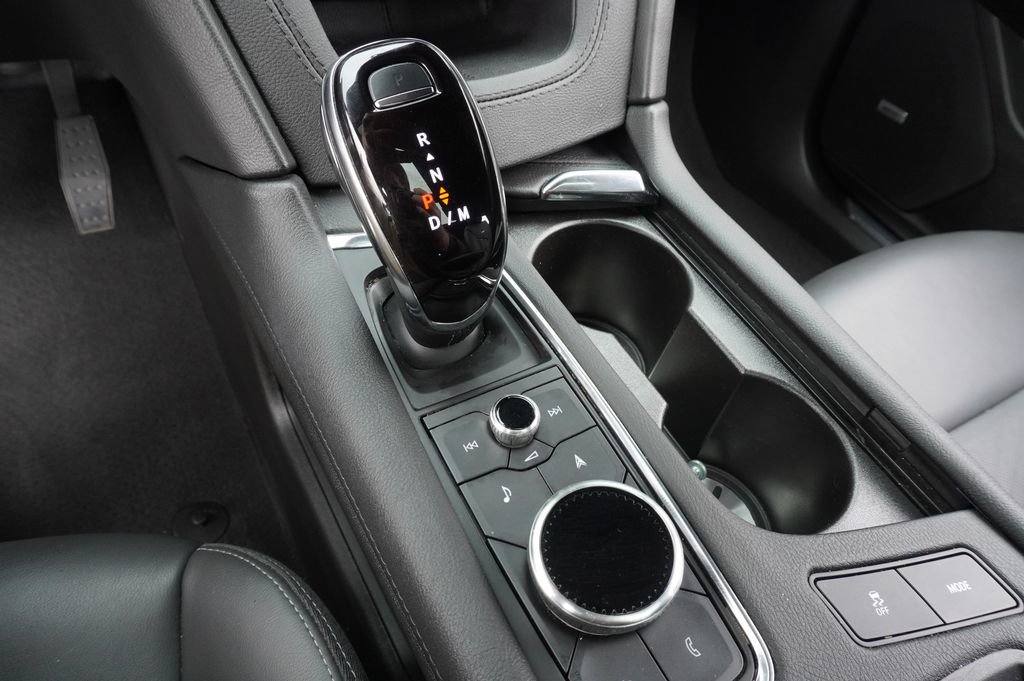 Certified 2025 Cadillac XT5 Premium Luxury image 19