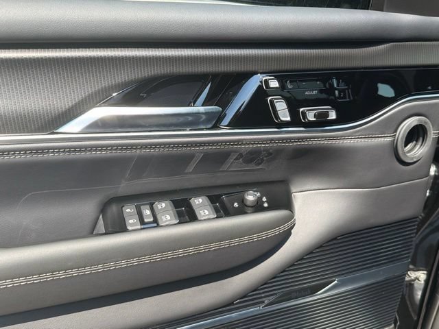 New 2026 Jeep Grand Wagoneer Summit AWD/4WD image 20