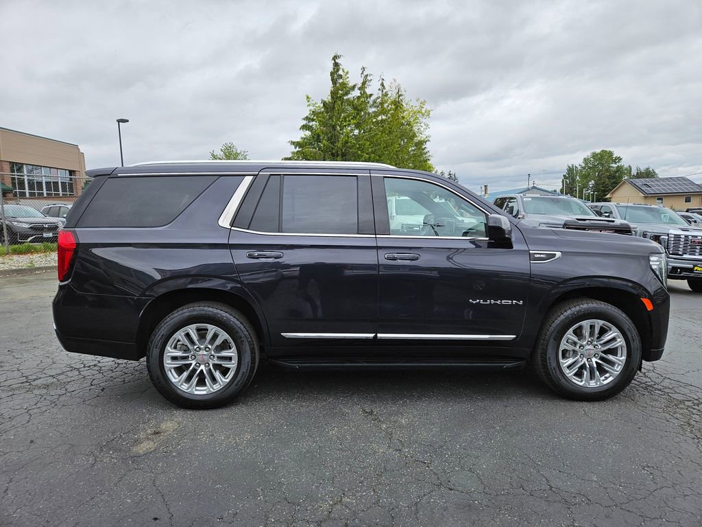 Used 2023 GMC Yukon SLT image 3