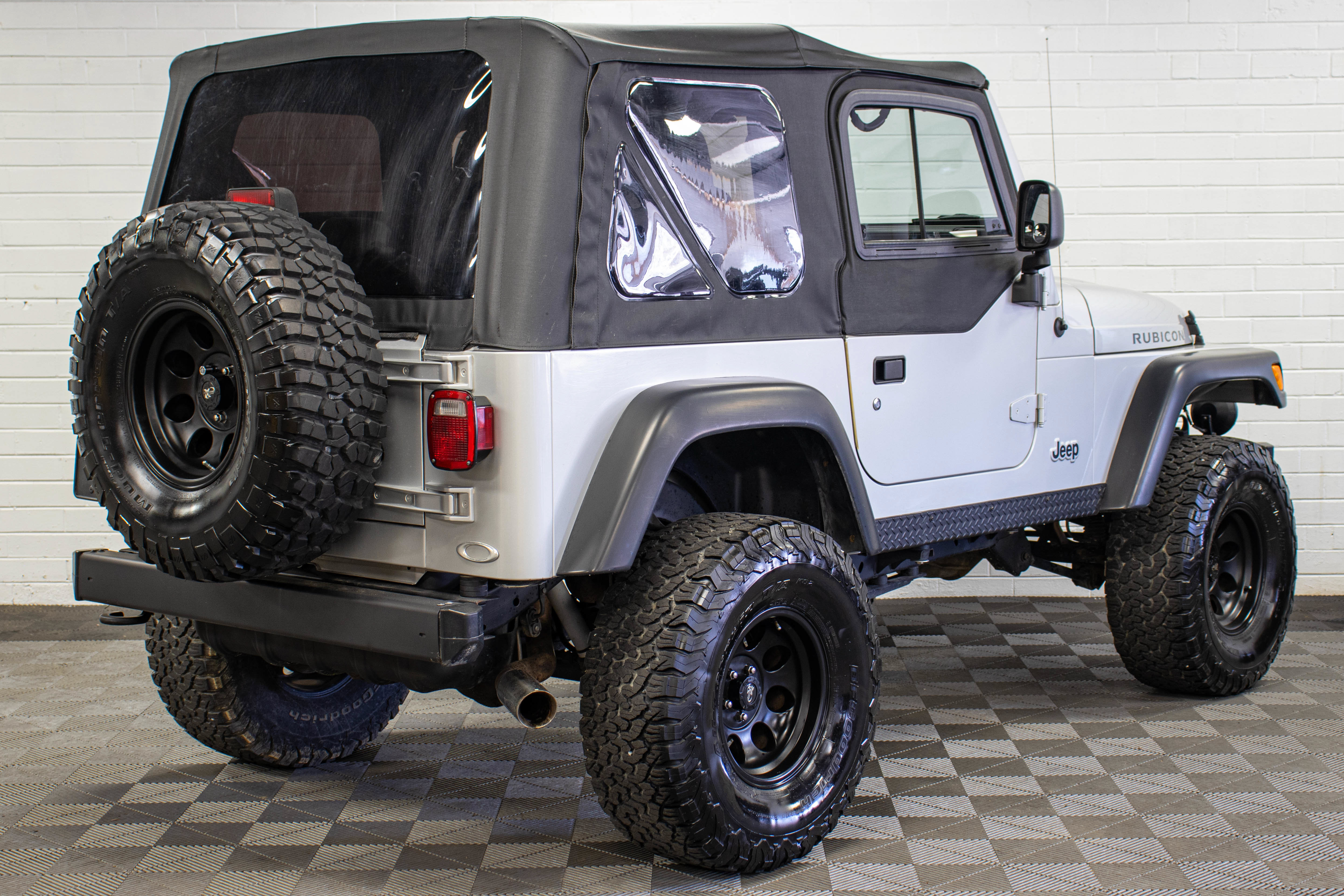 Used 2003 Jeep Wrangler Rubicon AWD/4WD image 3