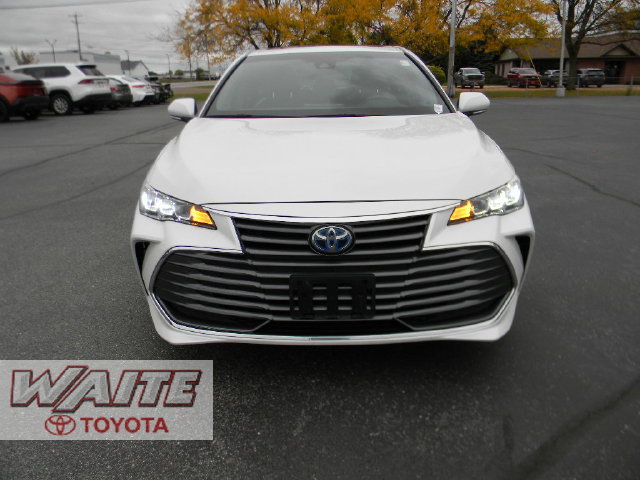 Used 2020 Toyota Avalon XLE w/ Moonroof Package FWD image 6