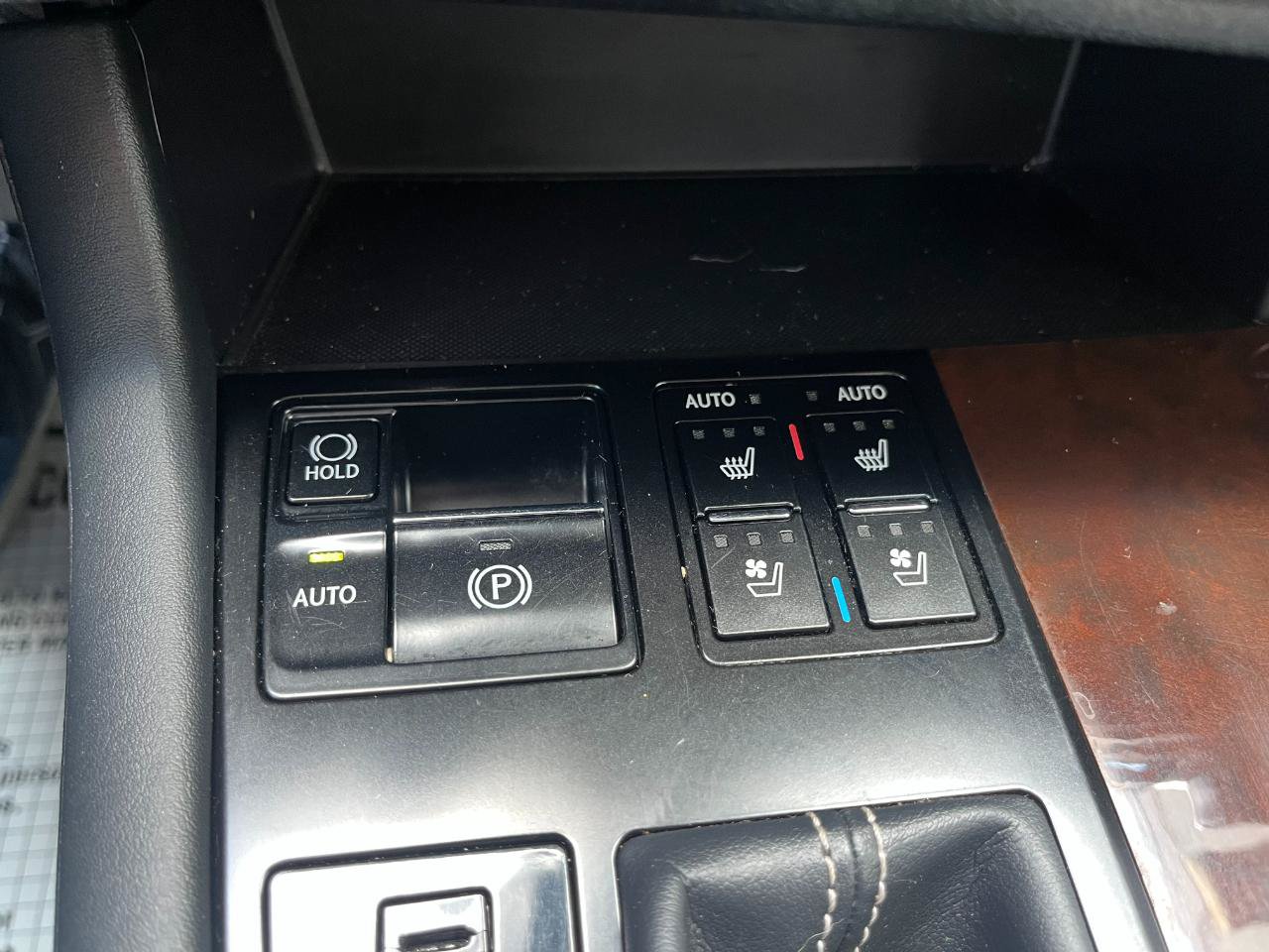 Used 2019 Lexus RX 450h AWD w/ Navigation Package image 35